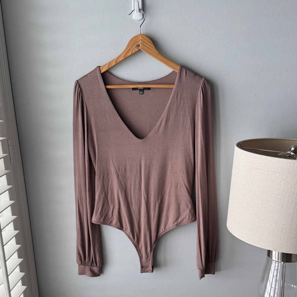 Lulu’s Brown Long Sleeve Bodysuit
